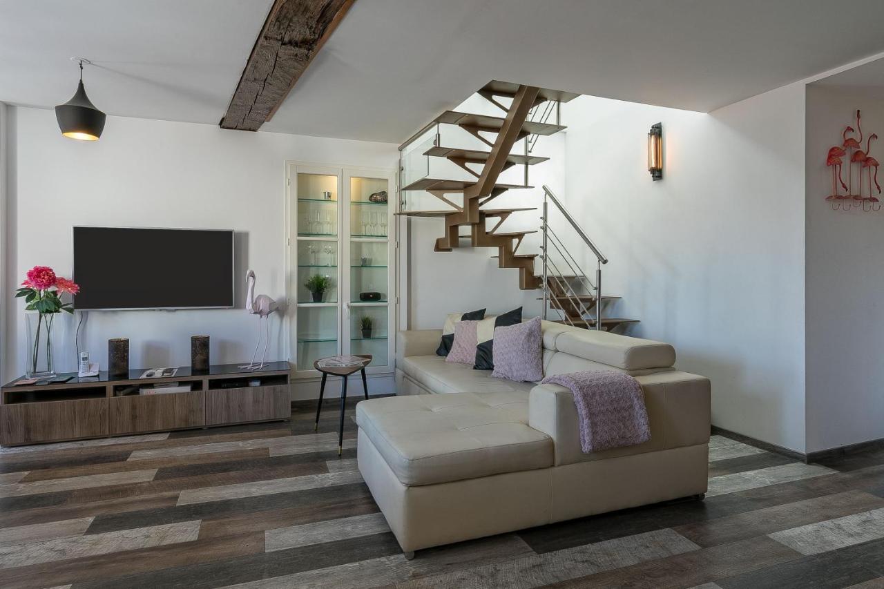 Apartamento Unsejourametz-Fr Meubles Ossons Du T2 Au T4 Avec Parking, Exterior foto